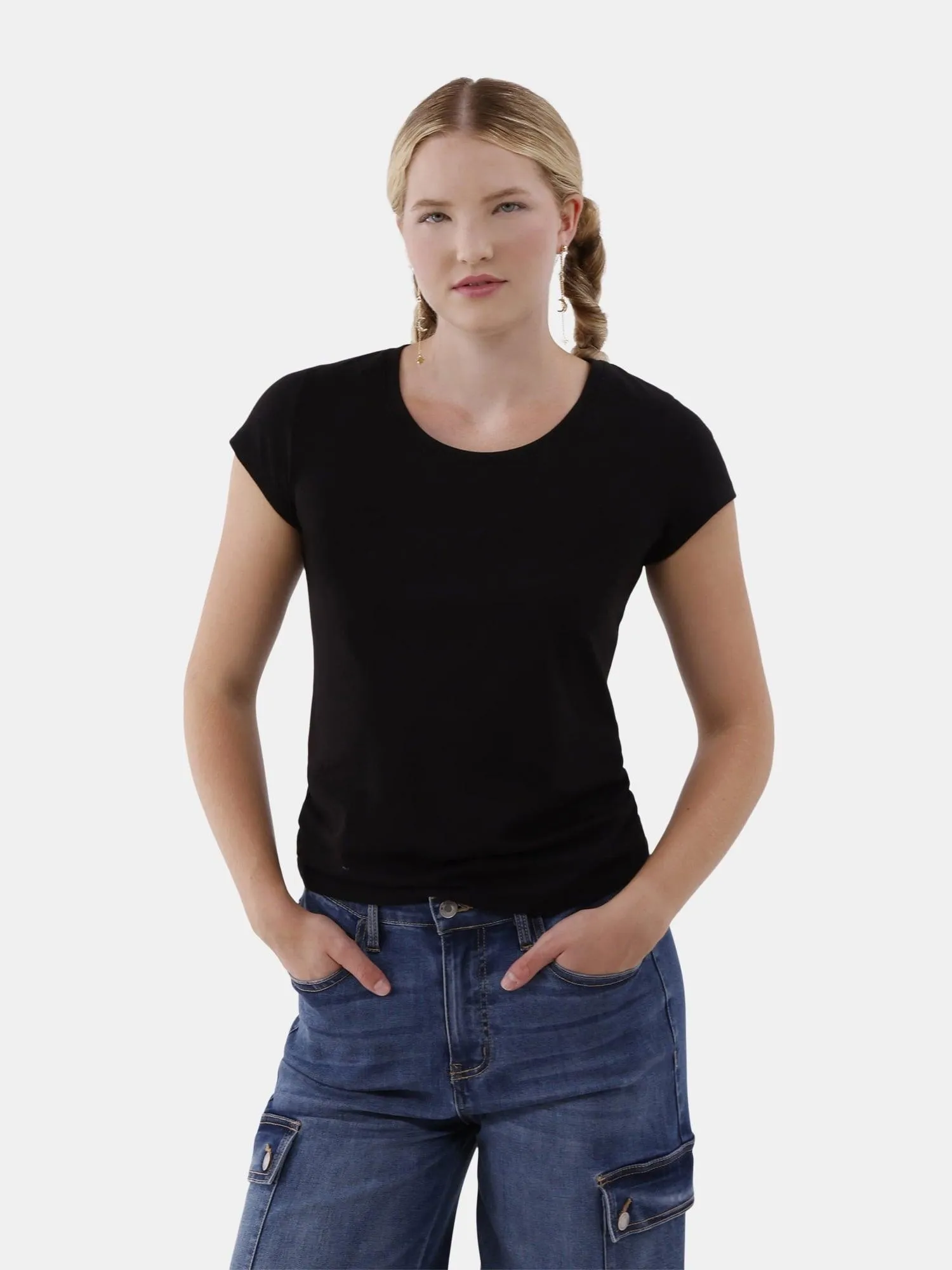 No Boundaries Scoop Neck Tee with Short Sleeves, 1 or 3-Pack, Women’s