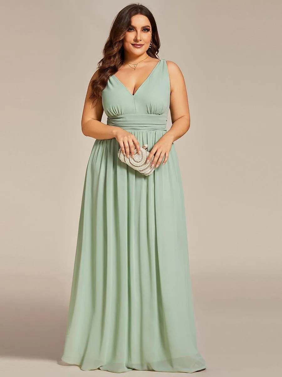 Plus Size Sleeveless V-Neck Chiffon Semi Bridesmaid Dress