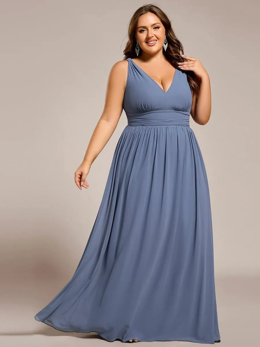 Plus Size Sleeveless V-Neck Chiffon Semi Bridesmaid Dress
