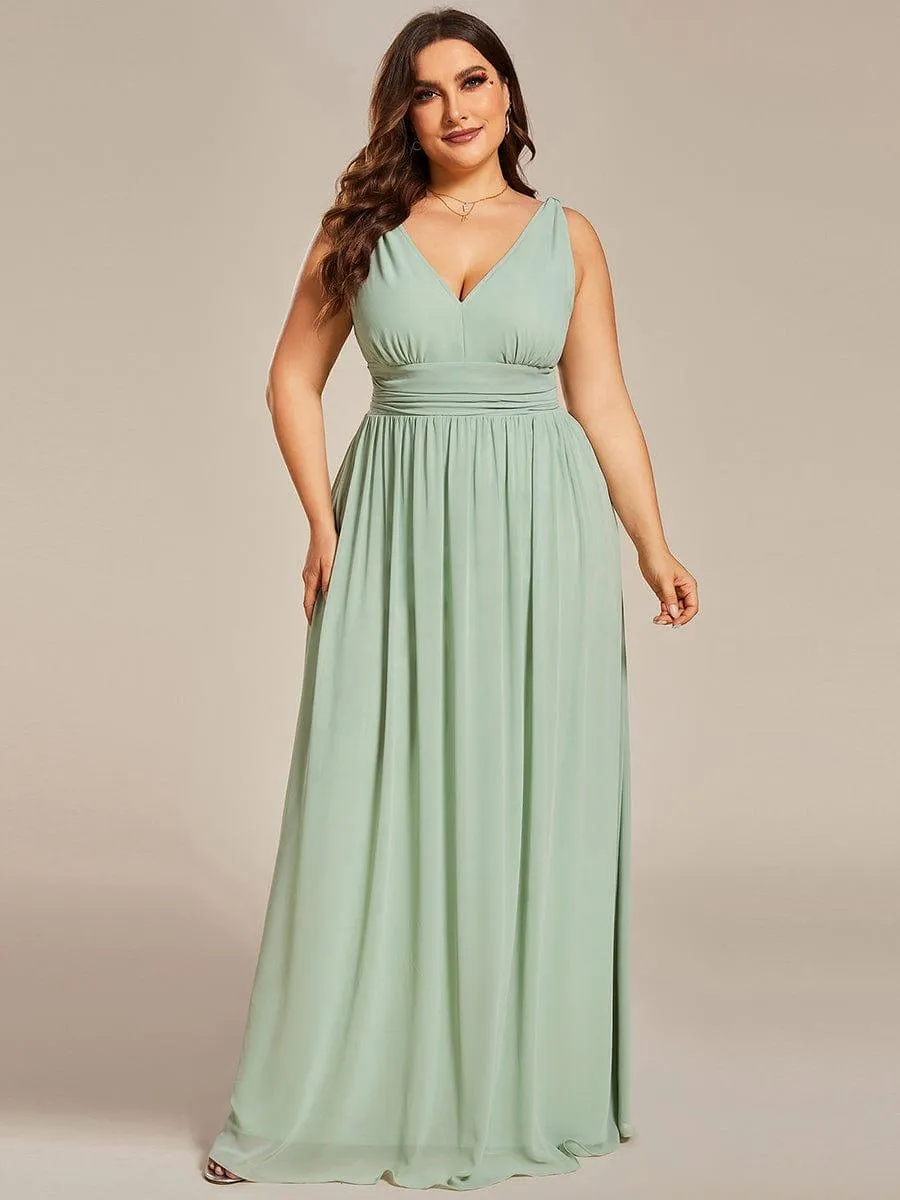 Plus Size Sleeveless V-Neck Chiffon Semi Bridesmaid Dress