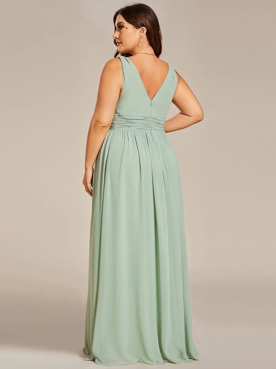 Plus Size Sleeveless V-Neck Chiffon Semi Bridesmaid Dress