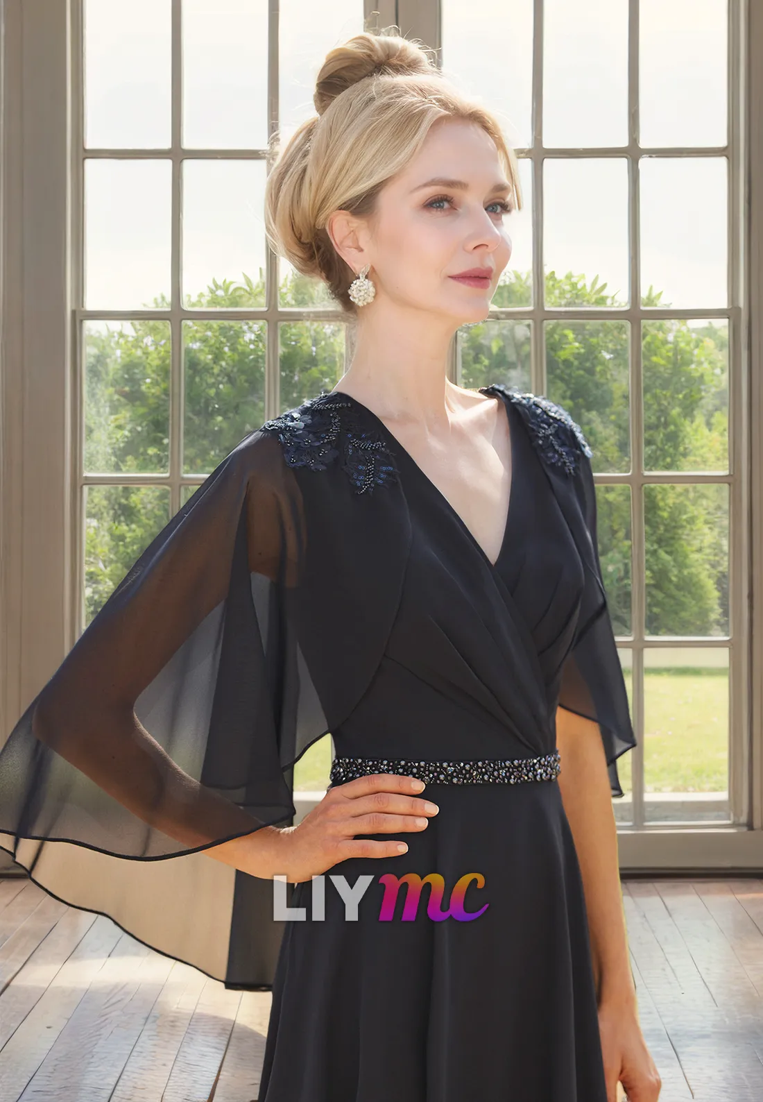 V-Neck Sleeveless Chiffon Pleated A-Line Mother of Bride Dress Cocktail Dress